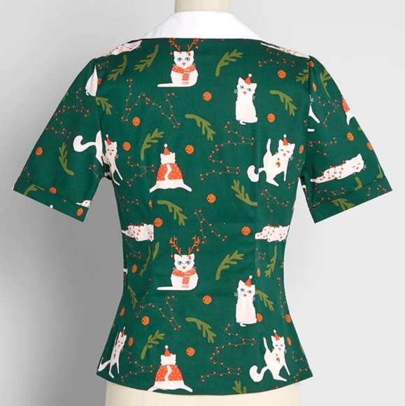 NWT 🎄 Felines Feeling Festive collared button up blouse 🐈 - Picture 2 of 9